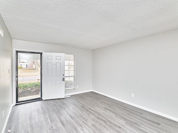 4th image of 6918 Candlewick Way
