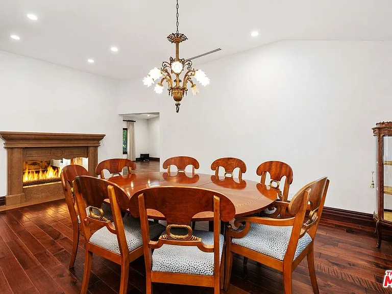 2108 San Ysidro Dr — Photo 7