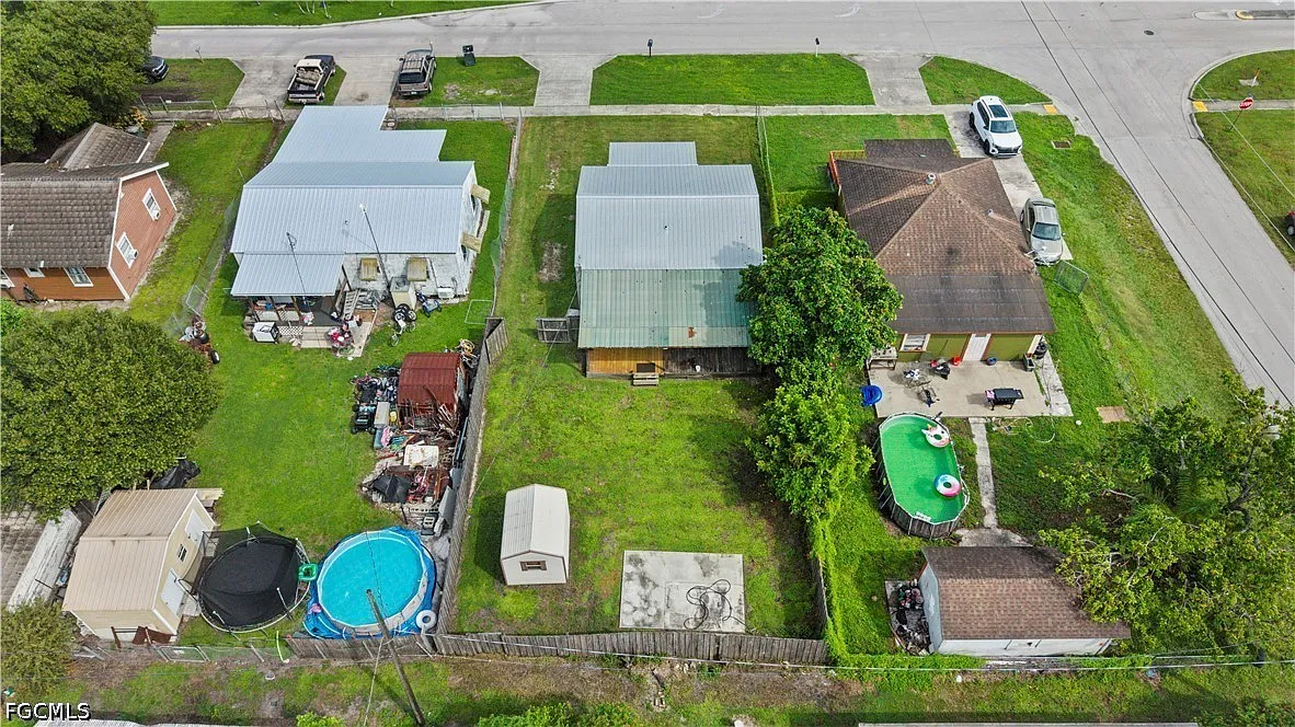 2 bed, 1.0 bath, 750 sqft, $1,250 — Photo 3