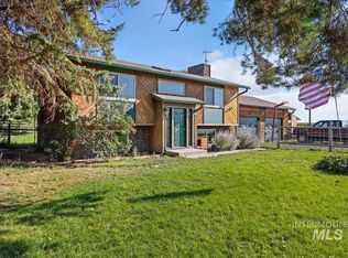 107 Idaho St, Bliss, ID 83314