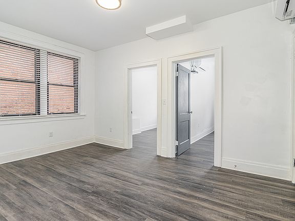 5th image of 1646 Vine St #11215846
