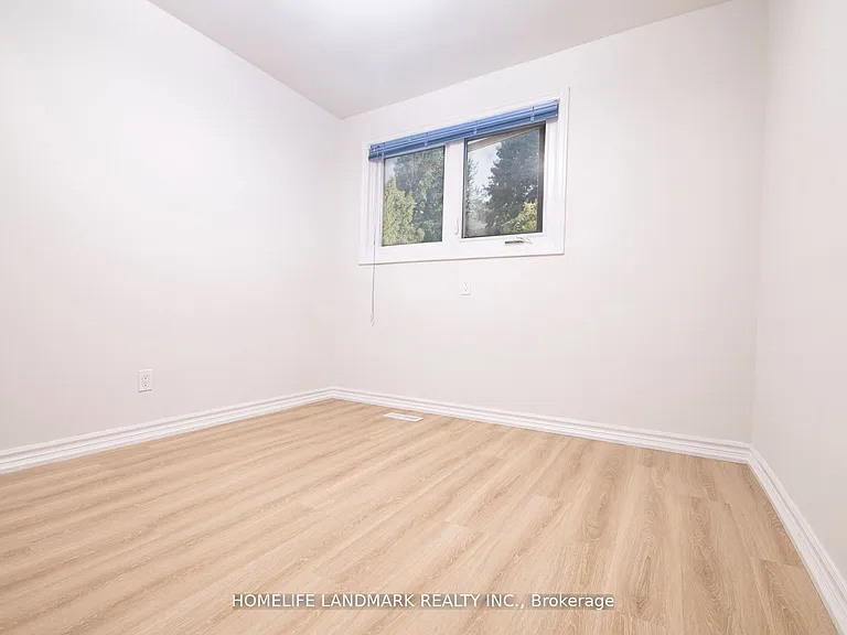 435 Connaught Ave #1ST2ND — Photo 17