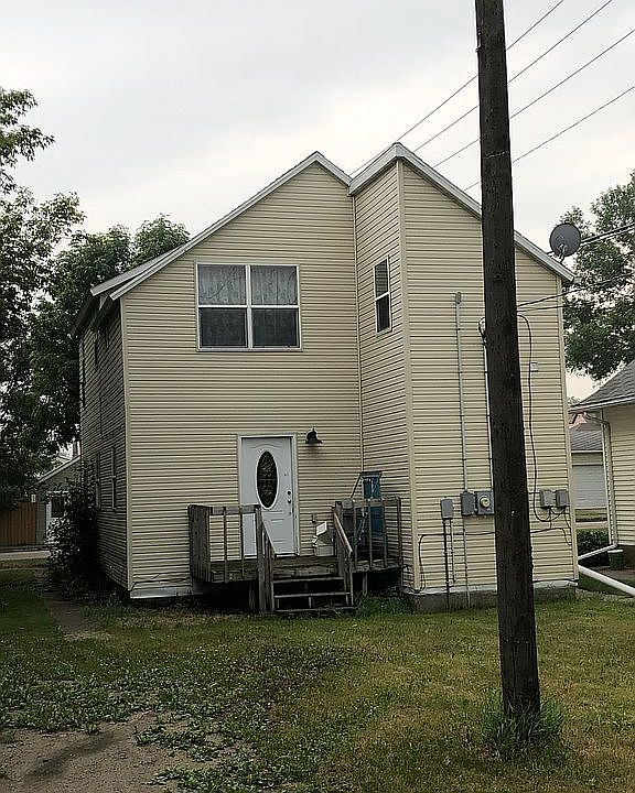 2nd image of 411 9th Ave E