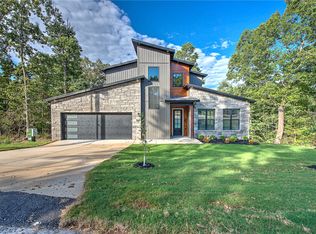 12 Jura Cir, Bella Vista, AR 72715