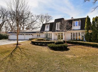 38W741 Hopi Ln, Elgin, IL 60124