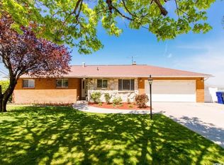 203 Oak Dr, North Salt Lake, UT 84054