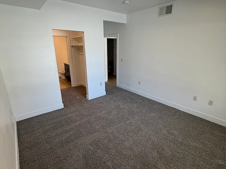 1142 W 200 N #C205 — Photo 9