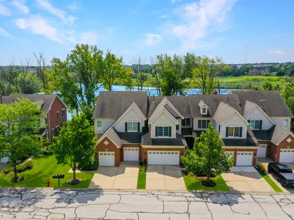 27 Harborside Way, Hawthorn Woods, IL 60047