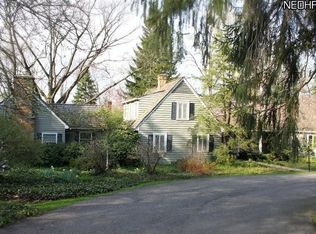 8604 Tanglewood Trl, Chagrin Falls, OH 44023