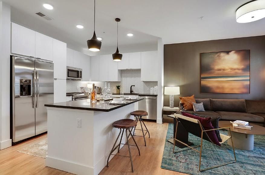 1st image of 510 Glen Iris Dr NE #2335