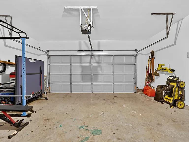 480 Pebble Brook Ln — Photo 31