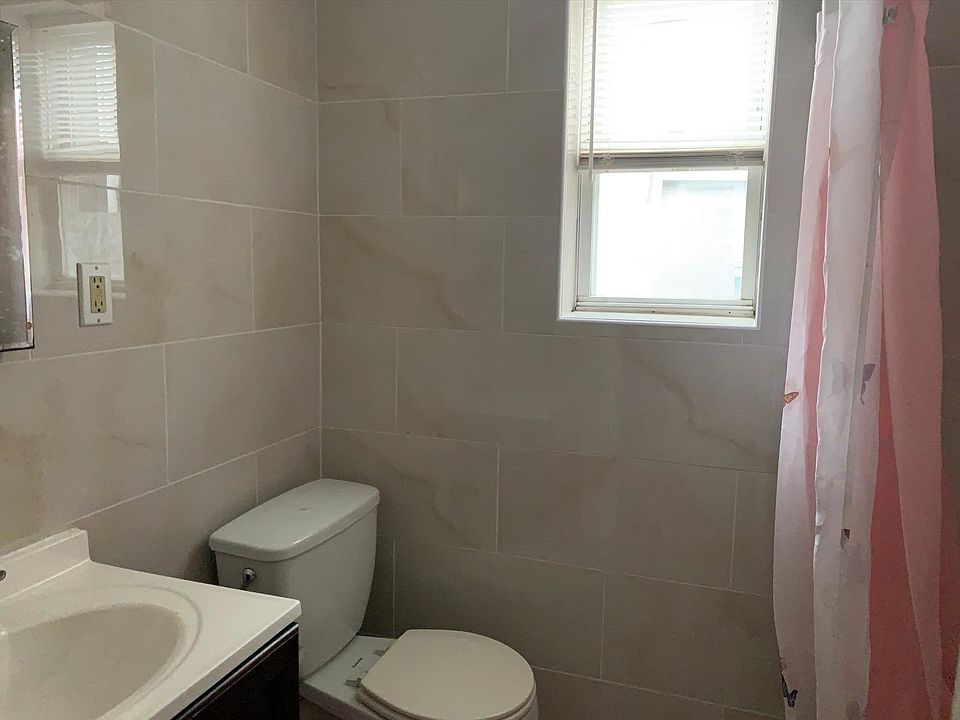 2nd image of 805 McKean St