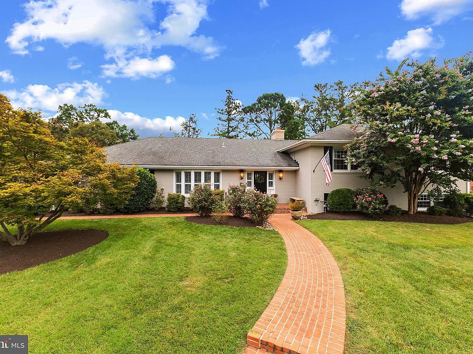 1st image of 1214 Belle Vista Dr