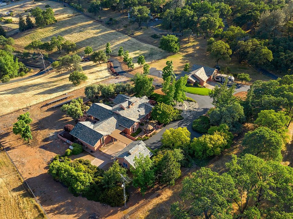 1st image of 2581 Fawn Hill Ln