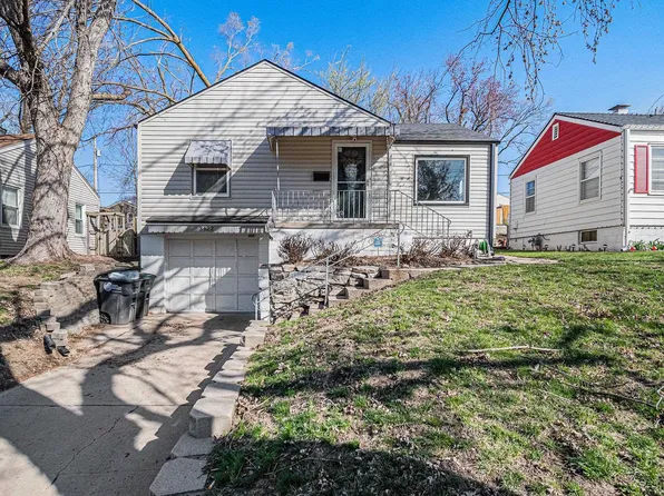 3422 Forest Lawn Ave, Omaha, NE 68112