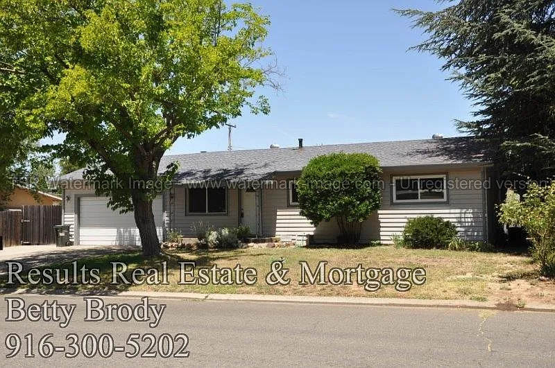 8529 Hilton Way photo 1