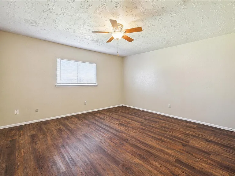 23902 Silversmith Ln — Photo 7