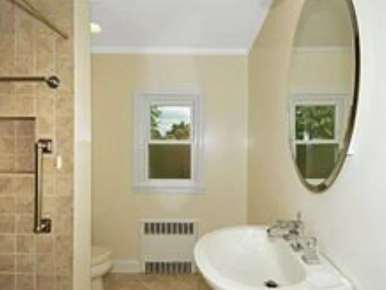 Dinsmore Pl — Photo 6