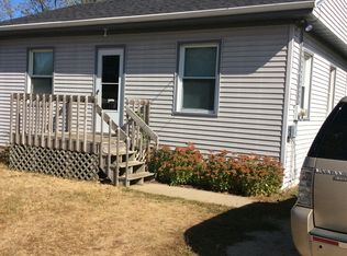 305 S Hackett St, South Beloit, IL 61080