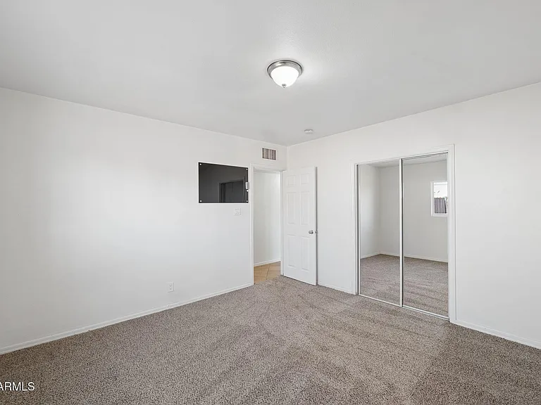 7 S Catalina St — Photo 18