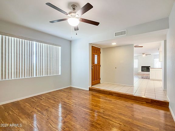 2nd image of 5543 W Greenbriar Dr