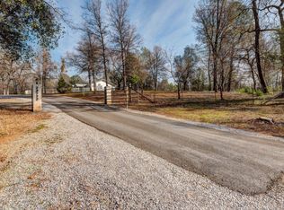 24732 Wilson Heights Rd, Bella Vista, CA 96008