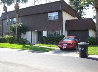 8380 17th Way N #2D, Saint Petersburg, FL 33702