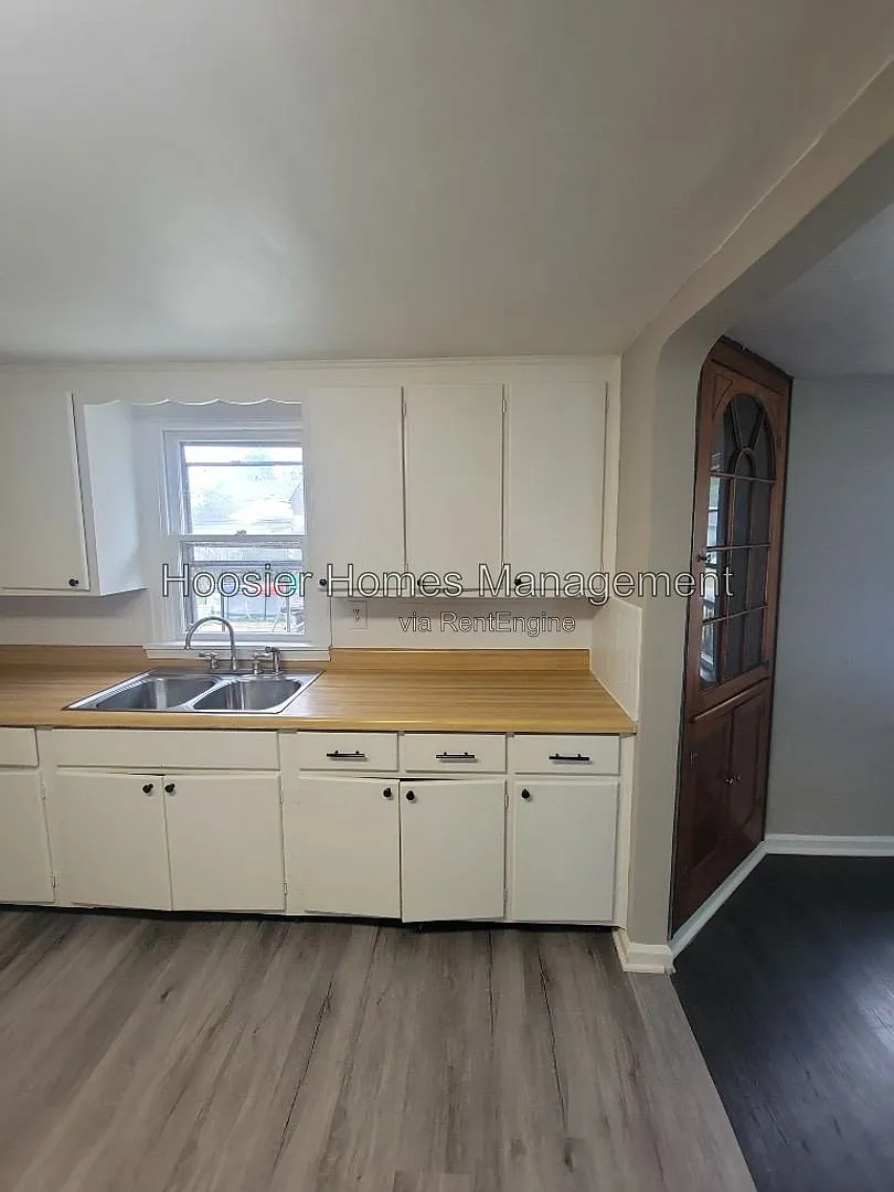 2 bed, 1.0 bath, 1036 sqft, $1,000 — Photo 4