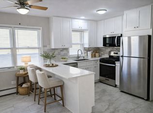 5916 W Montrose Ave #3, Chicago, IL 60634