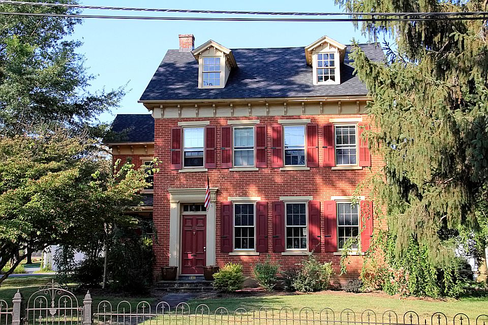 1st image of 447 N George St