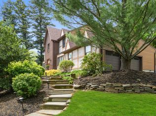 5 Doherty Dr, Middletown, NJ 07748