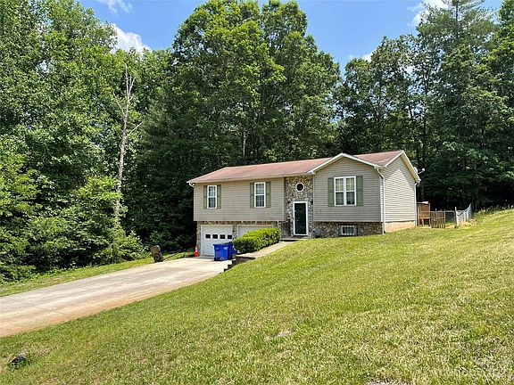 2nd image of 2584 Knight Dr