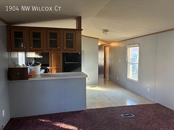 4th image of 1904 NW Wilcox Ct