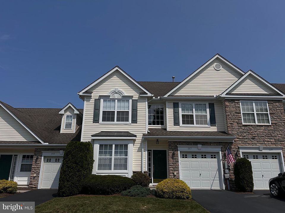 1st image of 117 Village Dr