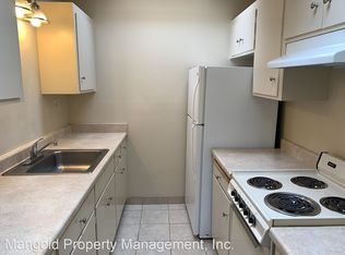 832 Hawthorne St APT 27, Monterey, CA 93940