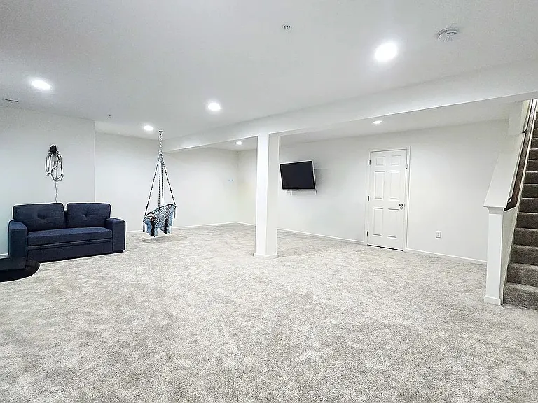 1624 Haralson Dr — Photo 24