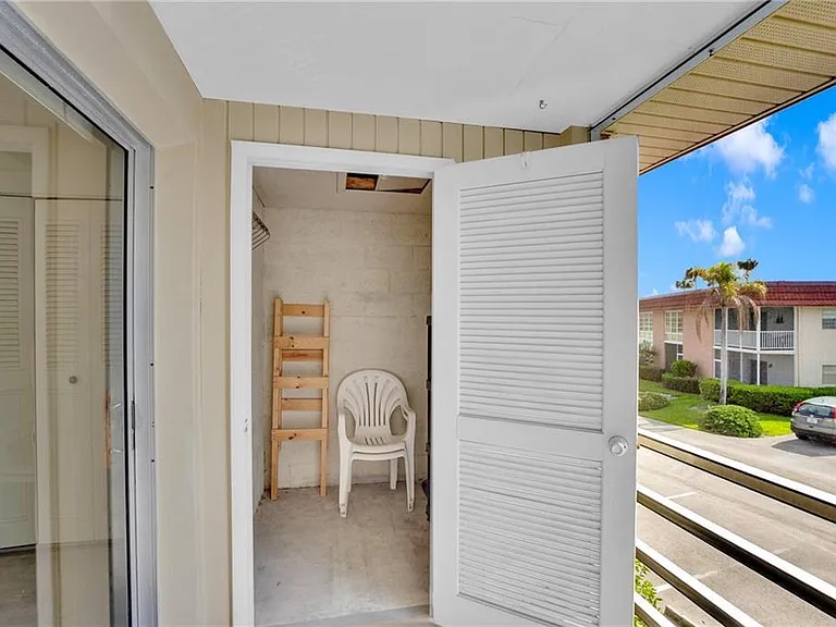 16 Vista Palm Ln #204 — Photo 24