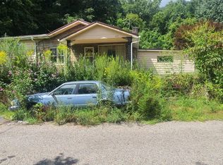 617 Virginia Ave NE, Norton, VA 24273