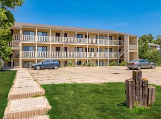 2312 R St, Lincoln, NE 68503