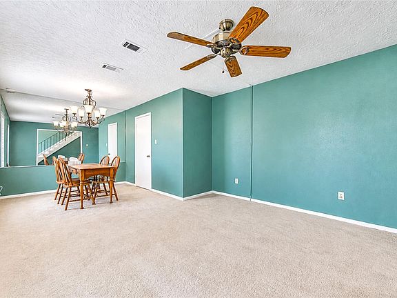 3rd image of 10403 Huntington Point Dr