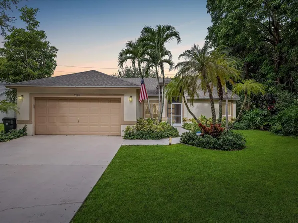 7163 NW 45th Avenue, Coconut Creek, FL 33073
