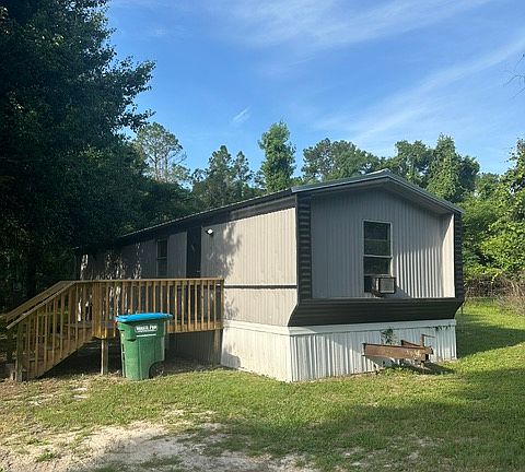 3rd image of 676 Vaughns Ln