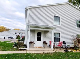 1342 S Glen Cir APT D, Aurora, IL 60506