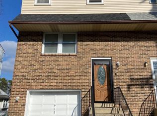 1913 Egg Harbor Rd, Lindenwold, NJ 08021