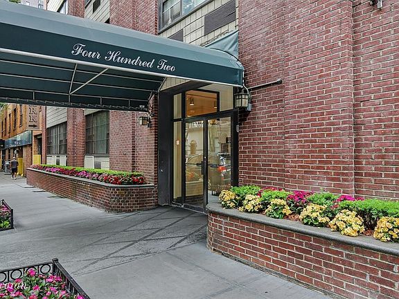 4th image of 402 E 90th St APT 1C