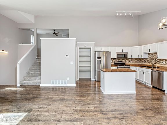 2nd image of 8973 Northwood Park Cir