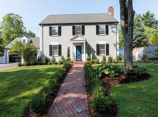 41 Leighton Rd, Wellesley, MA 02482