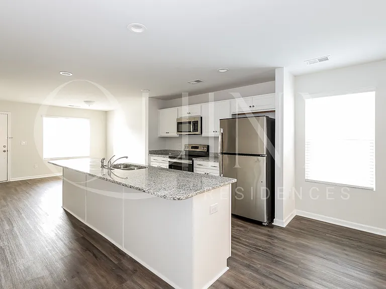 Tyger Pointe — Photo 33