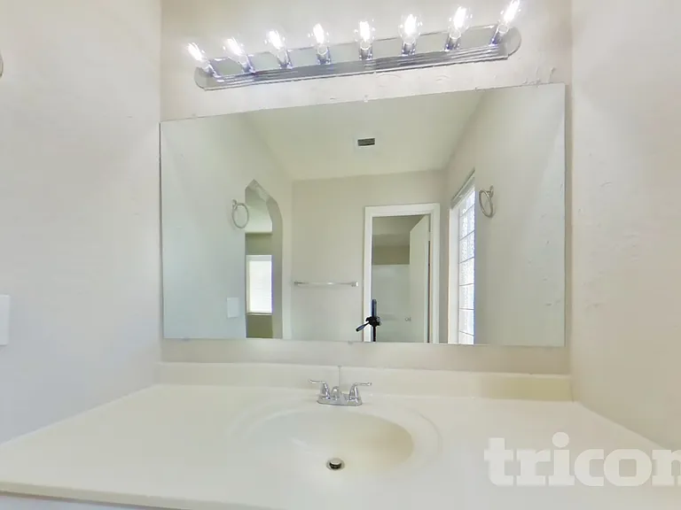 2803 N Dakota St — Photo 8
