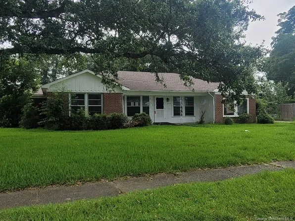 2032 11th St, Lake Charles, LA 70601